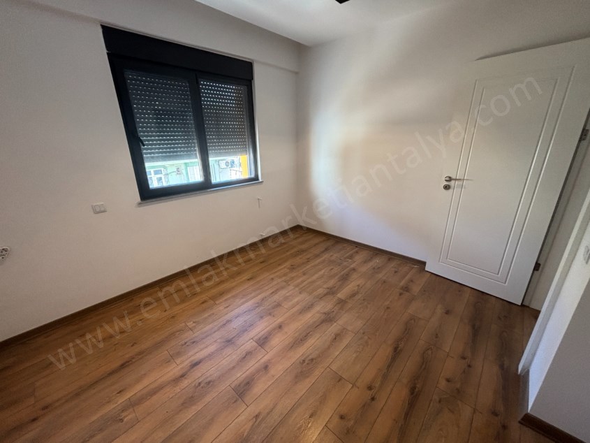 BÜYÜKŞEHİR BELEDİYE ARKASI ARAKAT KULLANIŞLI 1+1 KİRALIK