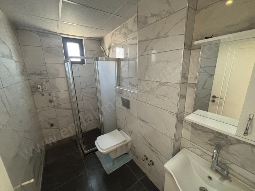 BÜYÜKŞEHİR BELEDİYE ARKASI ARAKAT KULLANIŞLI 1+1 KİRALIK