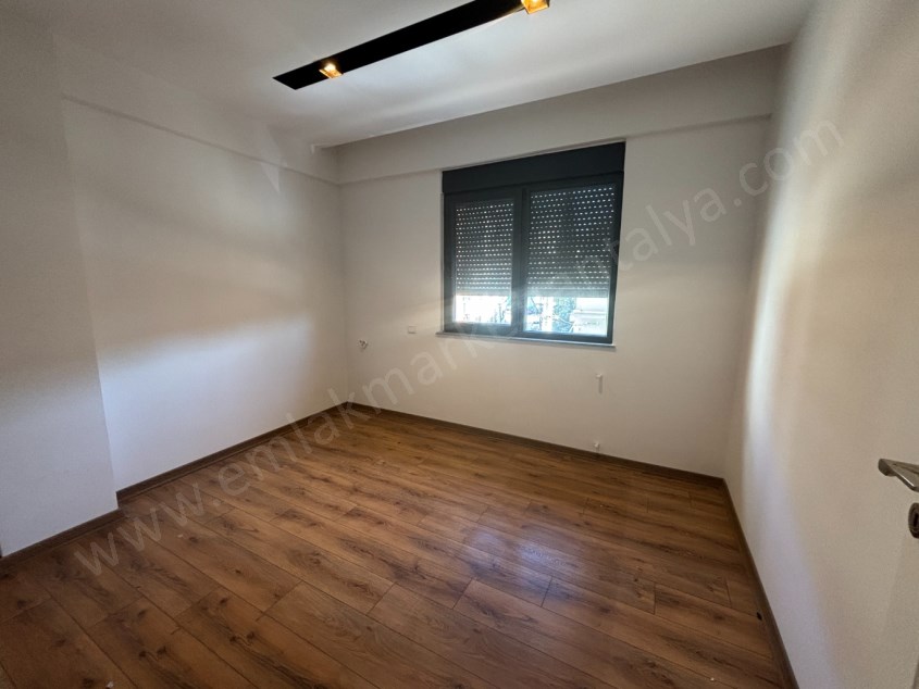 BÜYÜKŞEHİR BELEDİYE ARKASI ARAKAT KULLANIŞLI 1+1 KİRALIK