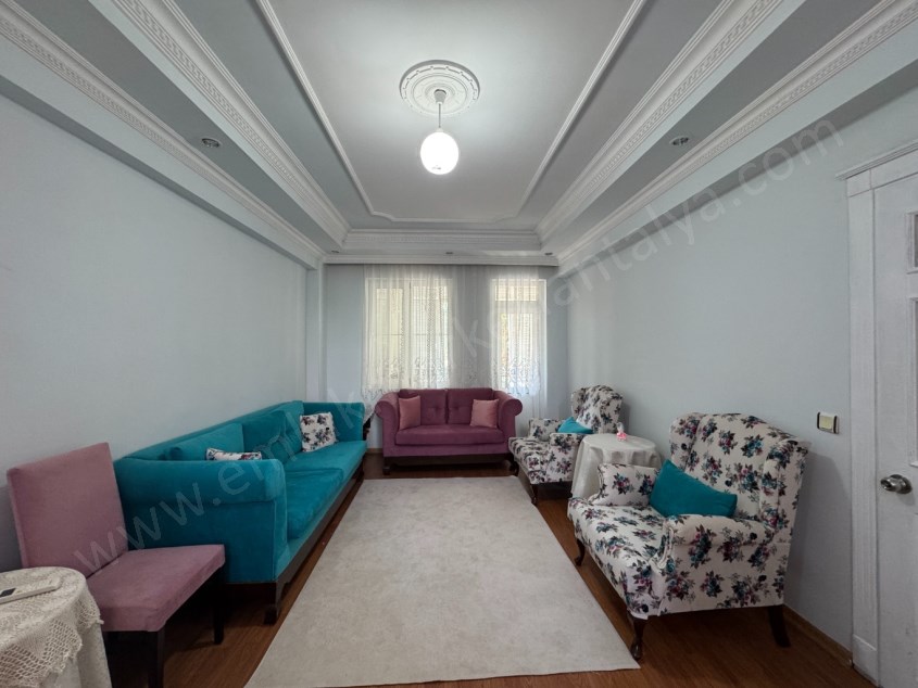 DUTLUBAHÇEDE KİLERLİ GENİŞ GERÇEK Y.GİRİŞ FIRSAT 2+1