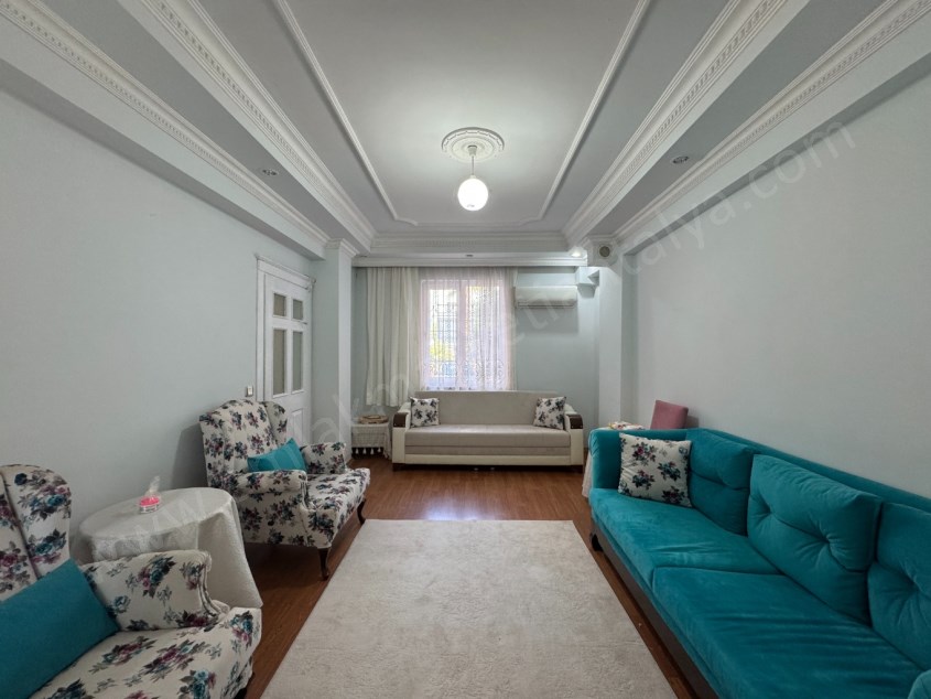 DUTLUBAHÇEDE KİLERLİ GENİŞ GERÇEK Y.GİRİŞ FIRSAT 2+1