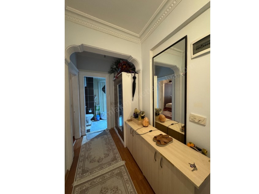 DUTLUBAHÇEDE KİLERLİ GENİŞ GERÇEK Y.GİRİŞ FIRSAT 2+1