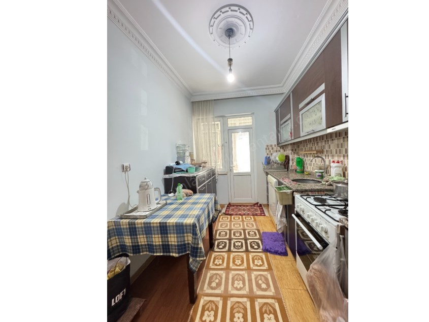 DUTLUBAHÇEDE KİLERLİ GENİŞ GERÇEK Y.GİRİŞ FIRSAT 2+1