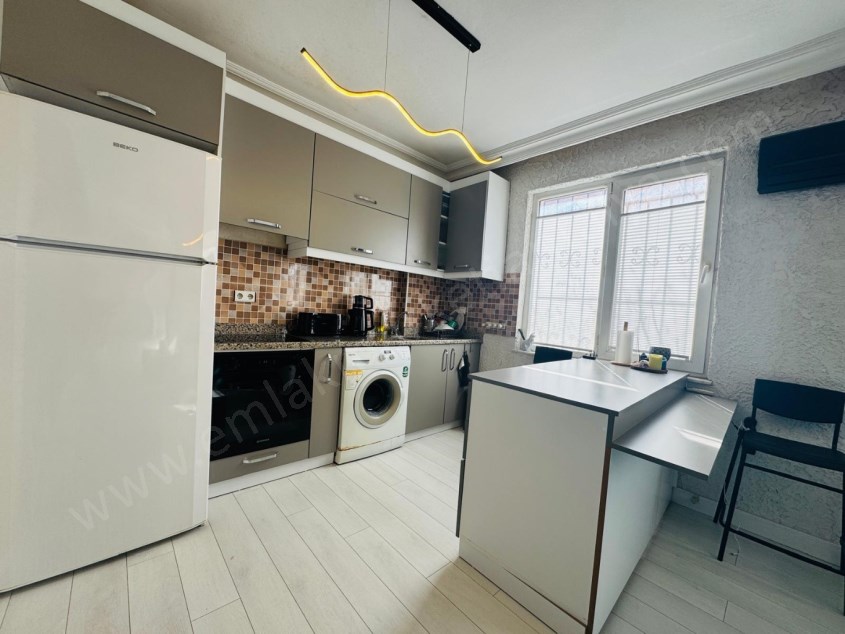 ANA CADDE YAKINI İÇİ FULL YENİLENMİŞ ŞIK 2+1