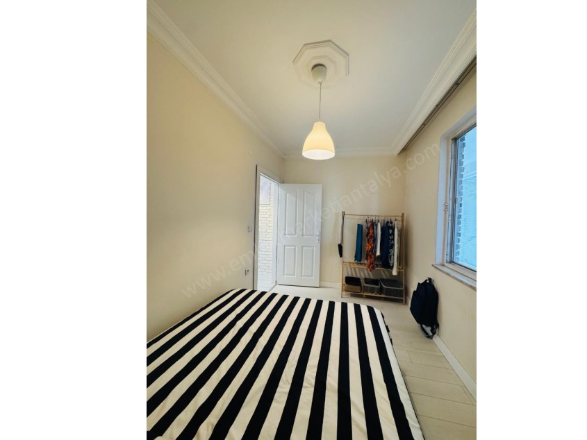 ANA CADDE YAKINI İÇİ FULL YENİLENMİŞ ŞIK 2+1