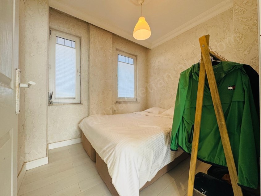 ANA CADDE YAKINI İÇİ FULL YENİLENMİŞ ŞIK 2+1