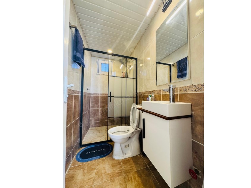 ANA CADDE YAKINI İÇİ FULL YENİLENMİŞ ŞIK 2+1