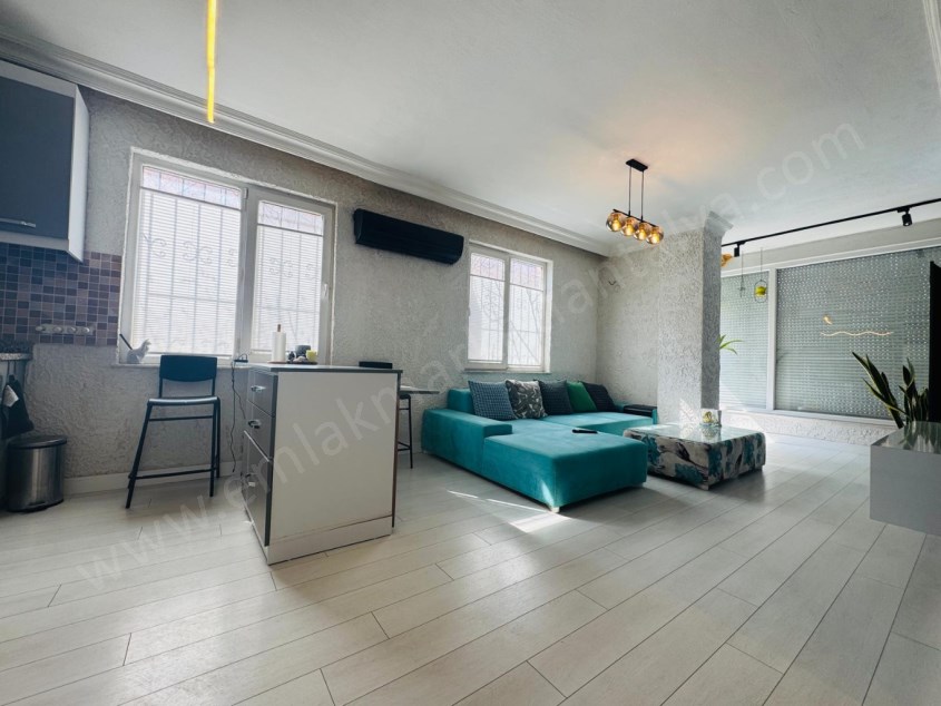 ANA CADDE YAKINI İÇİ FULL YENİLENMİŞ ŞIK 2+1