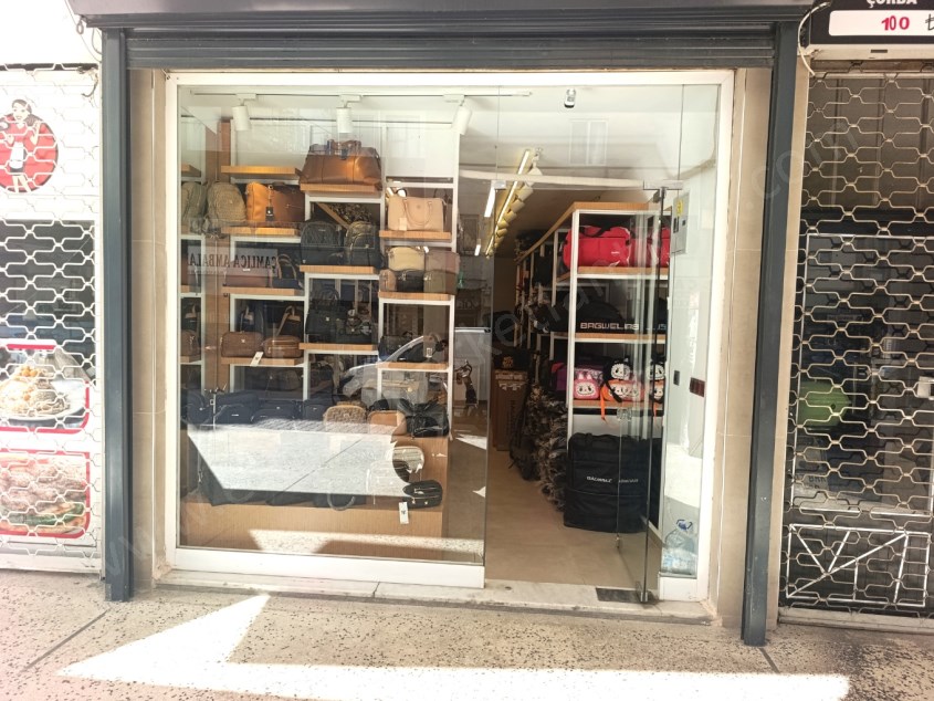 DOĞU GARAJINDA BACALI , 3 KATLI , İÇİ YENİLENMİŞ SATILIK DÜKKAN