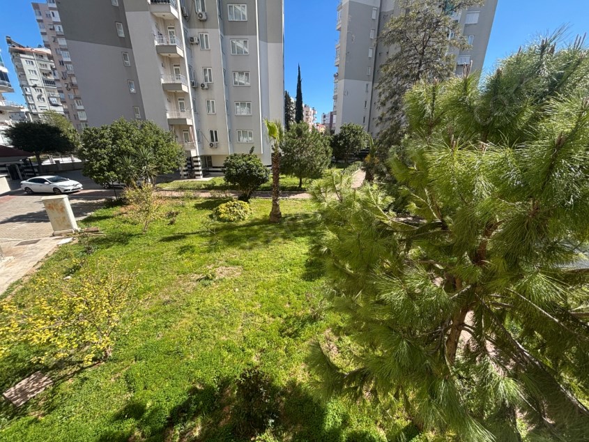 SİTE İÇERİSİNDE CEPHELERİ AÇIK GENİŞ FERAH 3+1