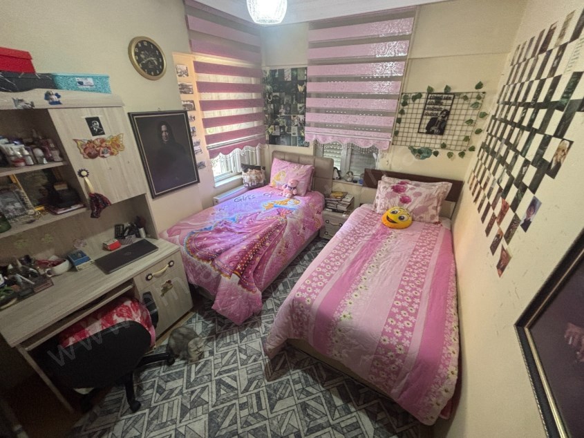 SİTE İÇERİSİNDE CEPHELERİ AÇIK GENİŞ FERAH 3+1