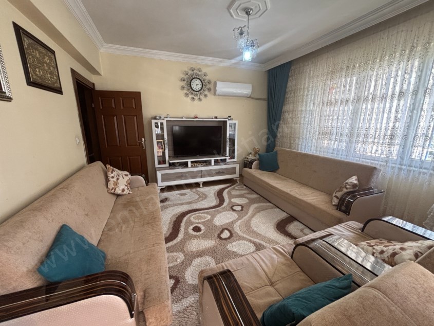 SİTE İÇERİSİNDE CEPHELERİ AÇIK GENİŞ FERAH 3+1