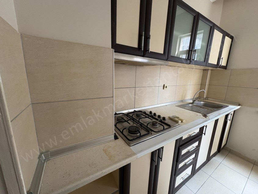 ALİ ÇETİNKAYA CAD. ŞEHİR TİYATROLARI KARŞISI KİRALIK 1+1 OFİS