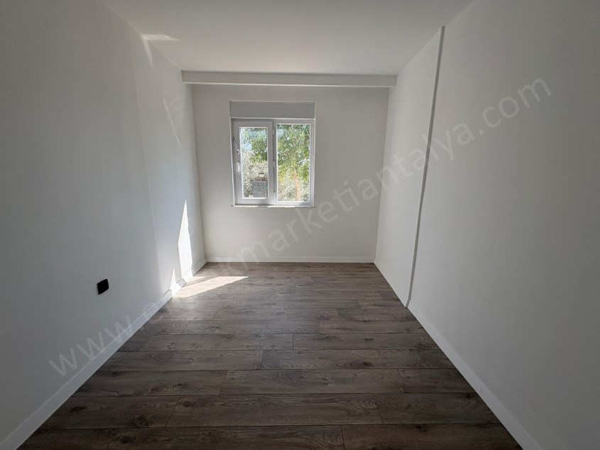 2 BLOKLU SİTE İÇİ YÜZME HAVUZLU AYRI MUTFAKLI LÜKS 2+1