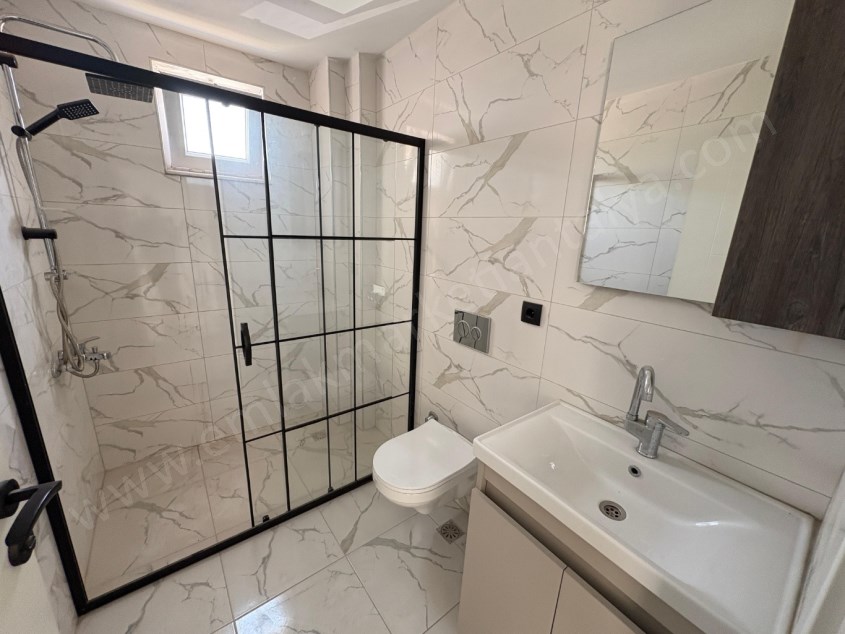 2 BLOKLU SİTE İÇİ YÜZME HAVUZLU AYRI MUTFAKLI LÜKS 2+1