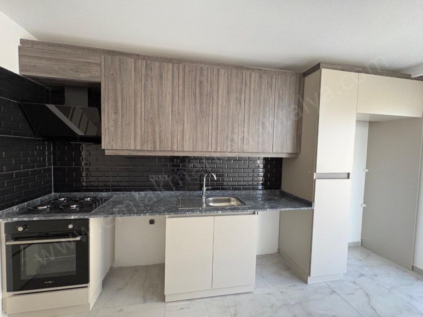 2 BLOKLU SİTE İÇİ YÜZME HAVUZLU AYRI MUTFAKLI LÜKS 2+1