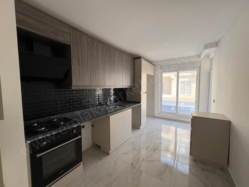 2 BLOKLU SİTE İÇİ YÜZME HAVUZLU AYRI MUTFAKLI LÜKS 2+1