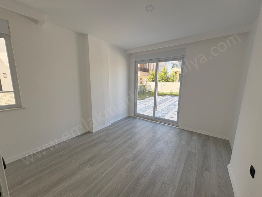 GENİŞ SIFIR LÜKS AYRI MUTFAKLI 2+1