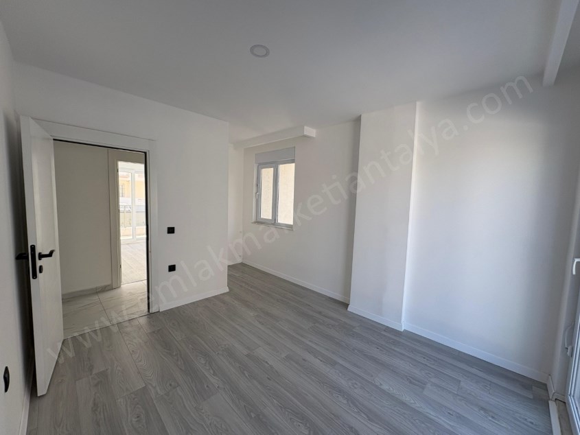 GENİŞ SIFIR LÜKS AYRI MUTFAKLI 2+1