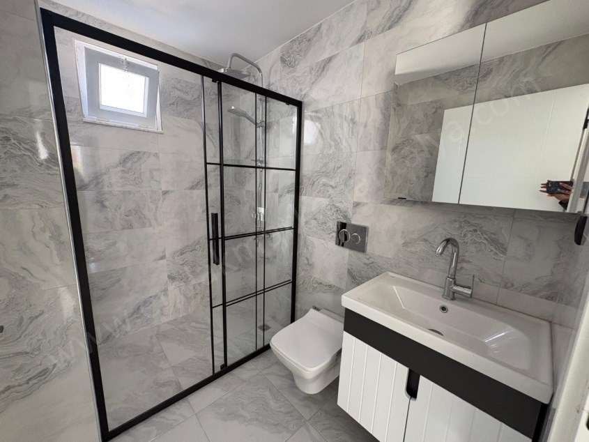 GENİŞ SIFIR LÜKS AYRI MUTFAKLI 2+1