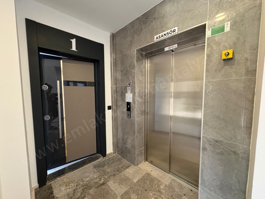 GENİŞ SIFIR LÜKS AYRI MUTFAKLI 2+1