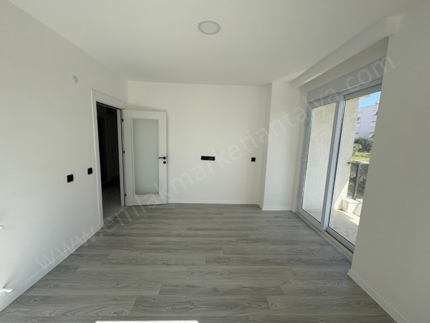 GENİŞ SIFIR LÜKS AYRI MUTFAKLI 2+1