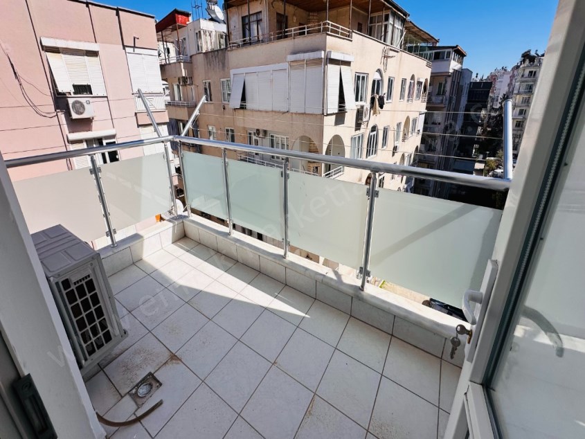 KONYAALTI CAD. 1 DAKİKA GENİŞ MASRAFSIZ 4+1 DUBLEKS