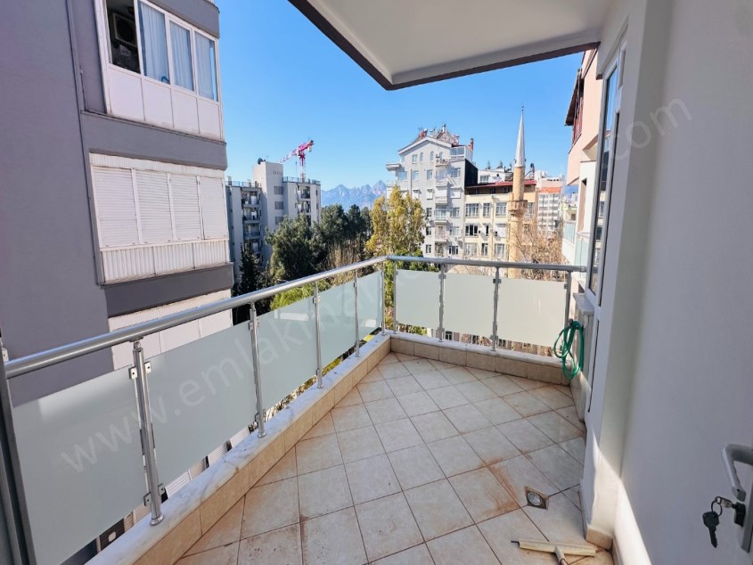 KONYAALTI CAD. 1 DAKİKA GENİŞ MASRAFSIZ 4+1 DUBLEKS