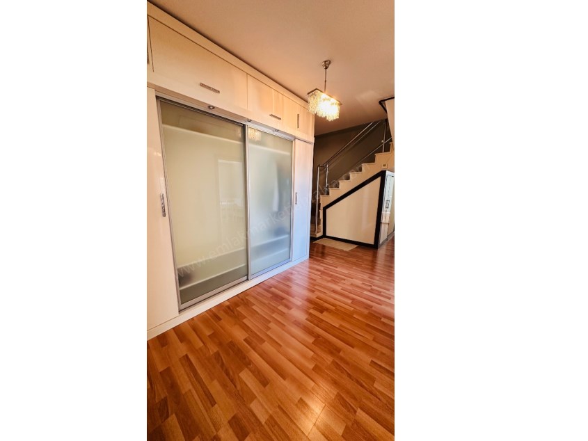 KONYAALTI CAD. 1 DAKİKA GENİŞ MASRAFSIZ 4+1 DUBLEKS