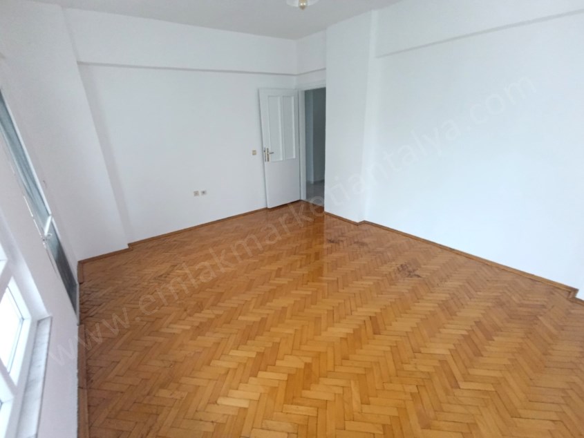 FENER DE HER YERE YAKIN KONUMDA 3+1 KİRALIK DAİRE