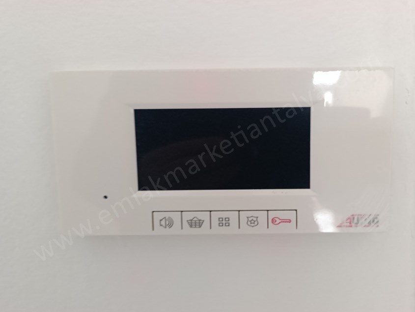 FENER DE HER YERE YAKIN KONUMDA 3+1 KİRALIK DAİRE