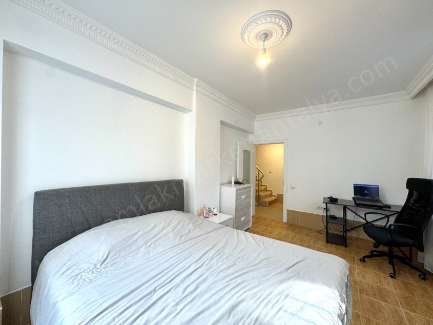 DENİZE YÜRÜME MESAFESİ KOMBİLİ ÇİFT BANYOLU 3+1