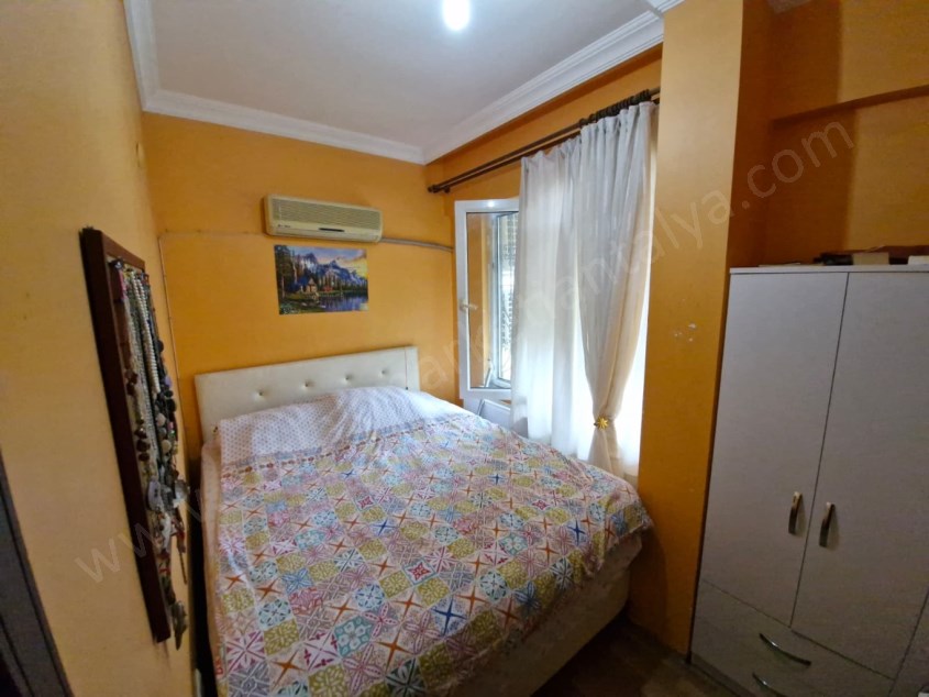 KIZILTOPRAKTA GENİŞ D.GAZLI CAM BALKONLU 2+1