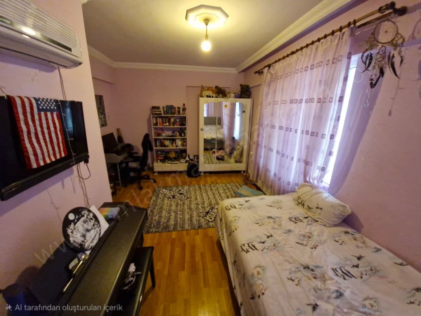 KIZILTOPRAKTA GENİŞ D.GAZLI CAM BALKONLU 2+1