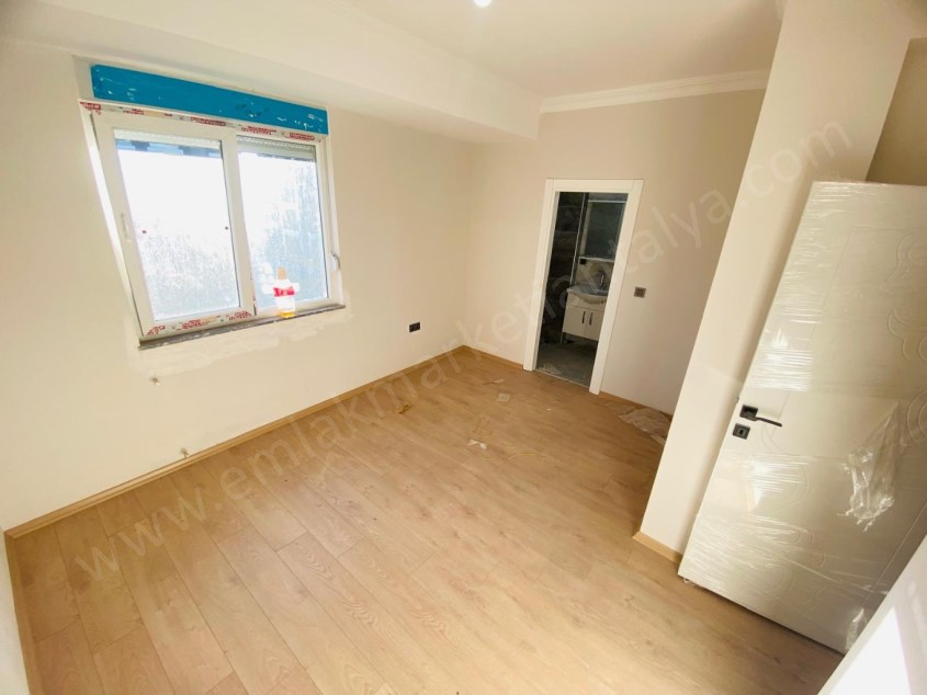 GÜNEY CEPHE EBEVEYN BANYOLU KATTA FIRSAT 2+1