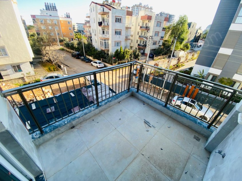 GÜNEY CEPHE EBEVEYN BANYOLU KATTA FIRSAT 2+1