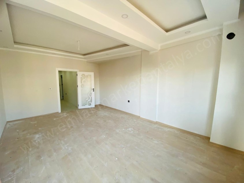 GÜNEY CEPHE EBEVEYN BANYOLU KATTA FIRSAT 2+1