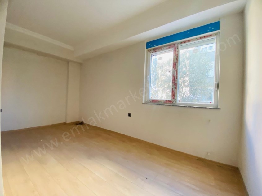 GÜNEY CEPHE KEYİFLİ AYRI MUTFAKLI 2+1