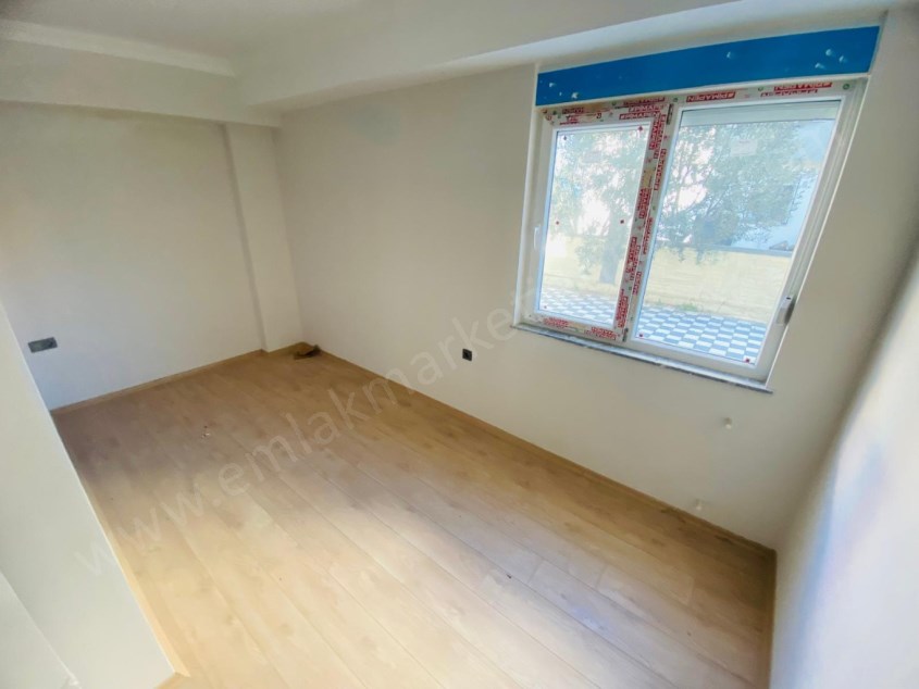 GÜNEY CEPHE KEYİFLİ AYRI MUTFAKLI 2+1