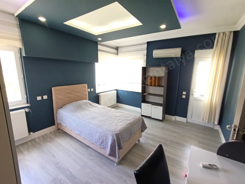 DOĞA MANZARALI EŞYALI HAVUZLU MASRAFSIZ 3+1 KİRALIK DAİRE