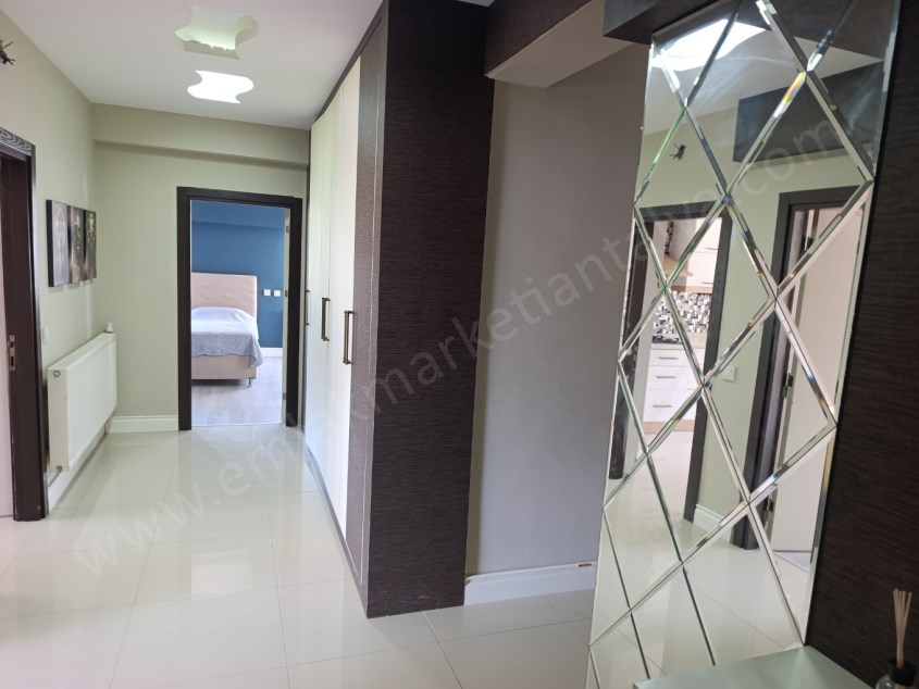 DOĞA MANZARALI EŞYALI HAVUZLU MASRAFSIZ 3+1 KİRALIK DAİRE