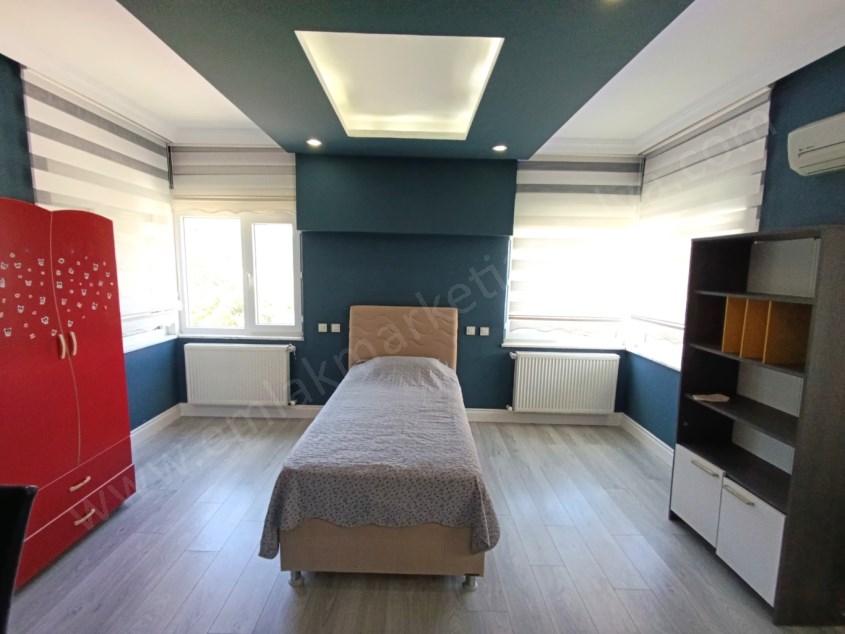 DOĞA MANZARALI EŞYALI HAVUZLU MASRAFSIZ 3+1 KİRALIK DAİRE