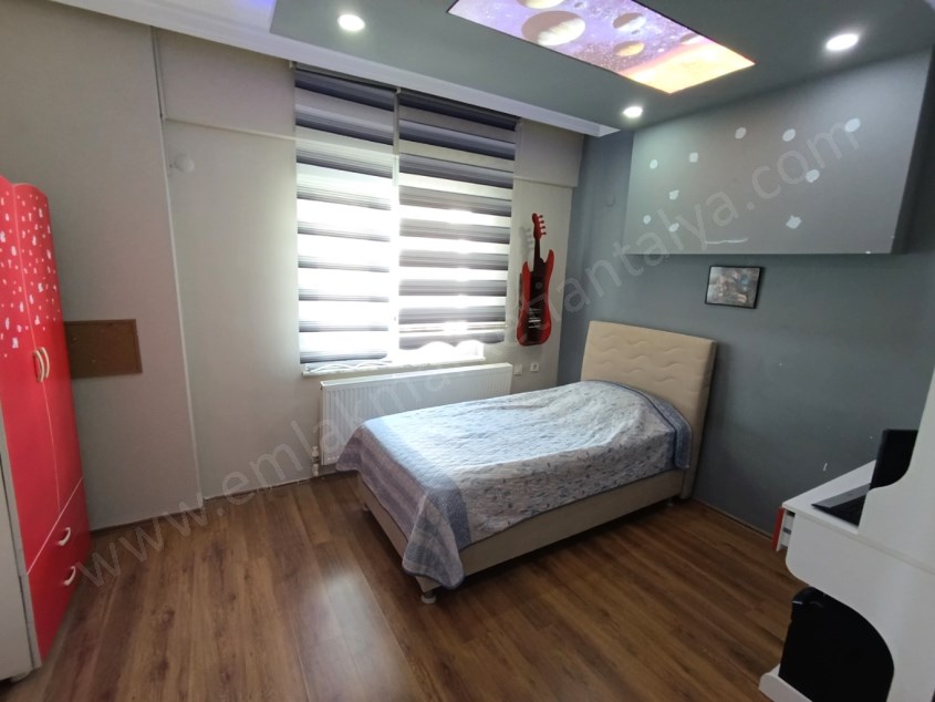 DOĞA MANZARALI EŞYALI HAVUZLU MASRAFSIZ 3+1 KİRALIK DAİRE