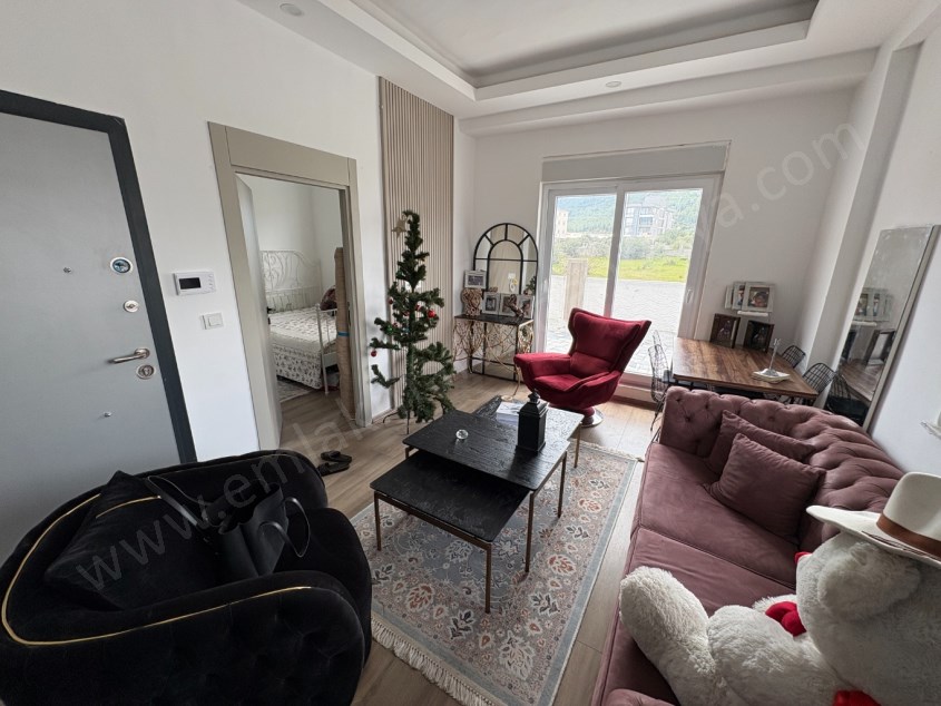 AYDOĞMUŞTA TRAMVAYA 10 DK. MESAFEDE EŞYALI 1+1 KİRALIK DAİRE