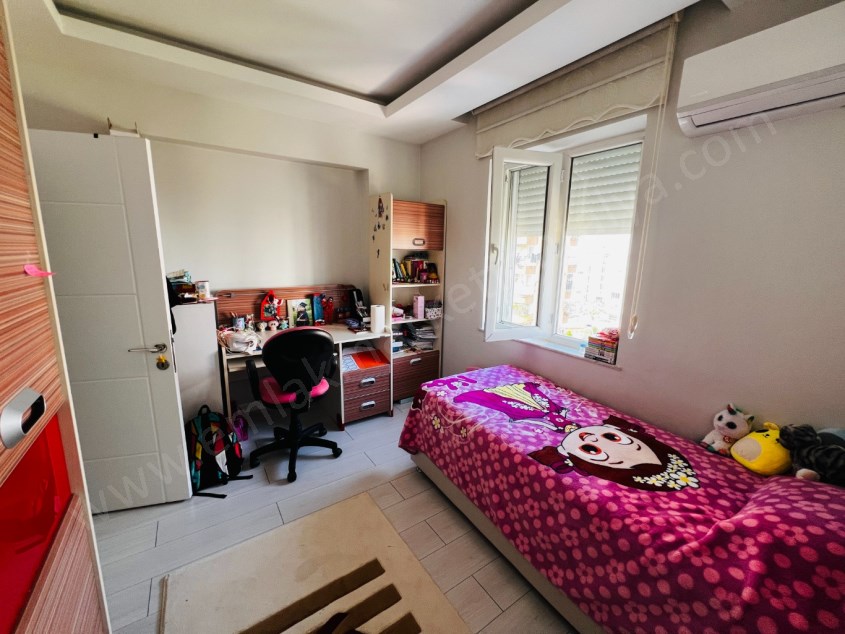 İÇİ FULL YAPILI AYRI MUTFAKLI KOMBİLİ SİTE İÇİ GENİŞ 3+1