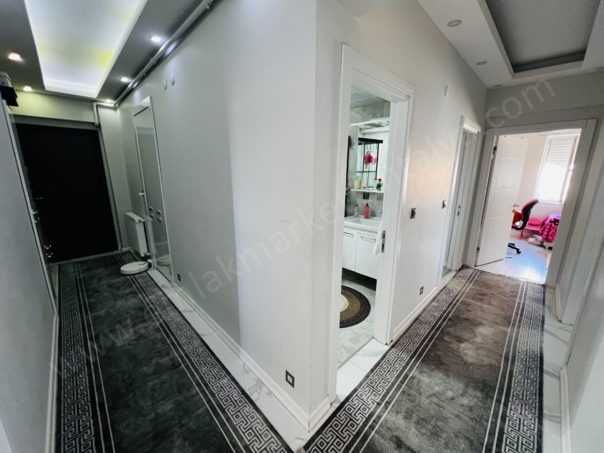 İÇİ FULL YAPILI AYRI MUTFAKLI KOMBİLİ SİTE İÇİ GENİŞ 3+1