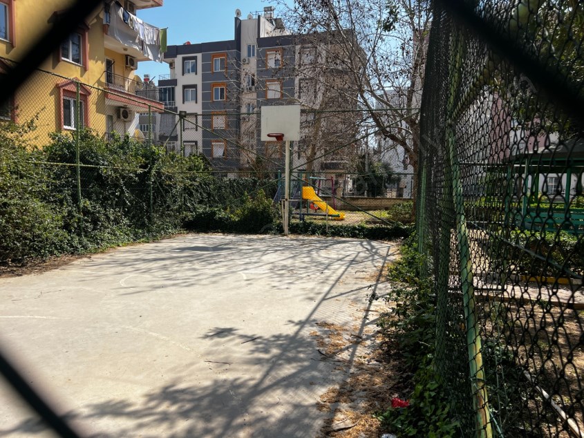 İÇİ FULL YAPILI AYRI MUTFAKLI KOMBİLİ SİTE İÇİ GENİŞ 3+1