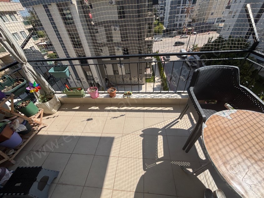 DOĞALGAZLI KOMBİLİ MASRAFSIZ TEMİZ ASANSÖRLÜ DUBLEKS 