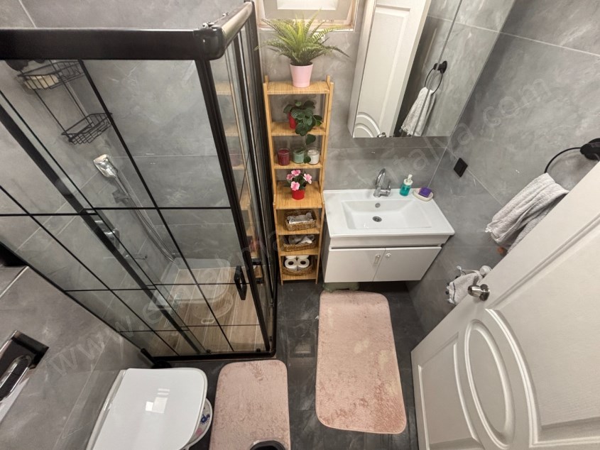 DOĞALGAZLI KOMBİLİ MASRAFSIZ TEMİZ ASANSÖRLÜ DUBLEKS 