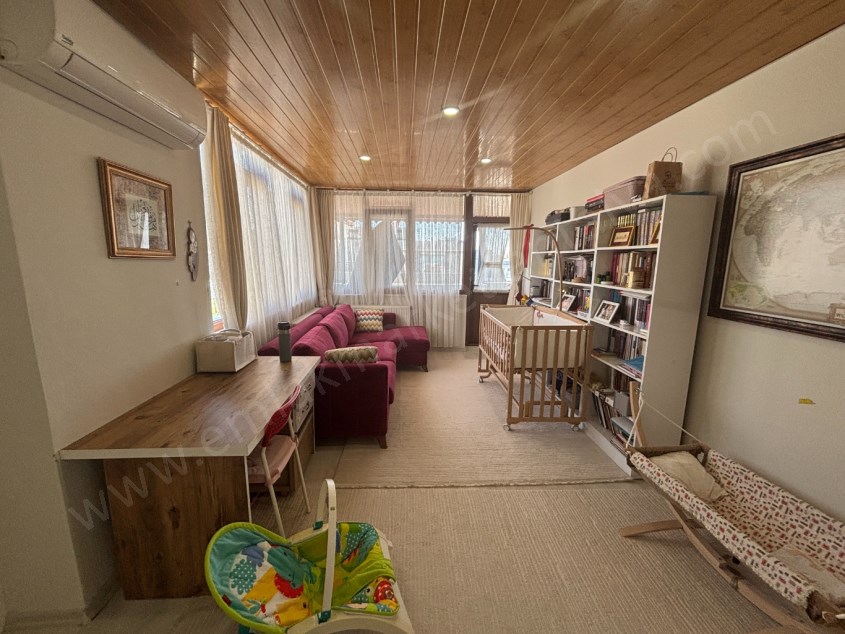 DOĞALGAZLI KOMBİLİ MASRAFSIZ TEMİZ ASANSÖRLÜ DUBLEKS 